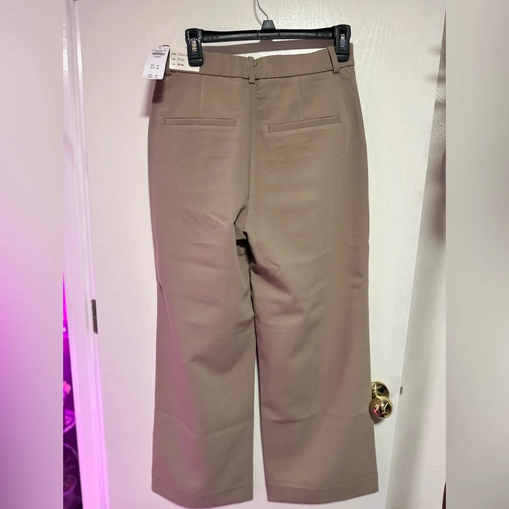 A&F Sloane Tailored Pant
SKU: 655846111 - Picture 3 of 3